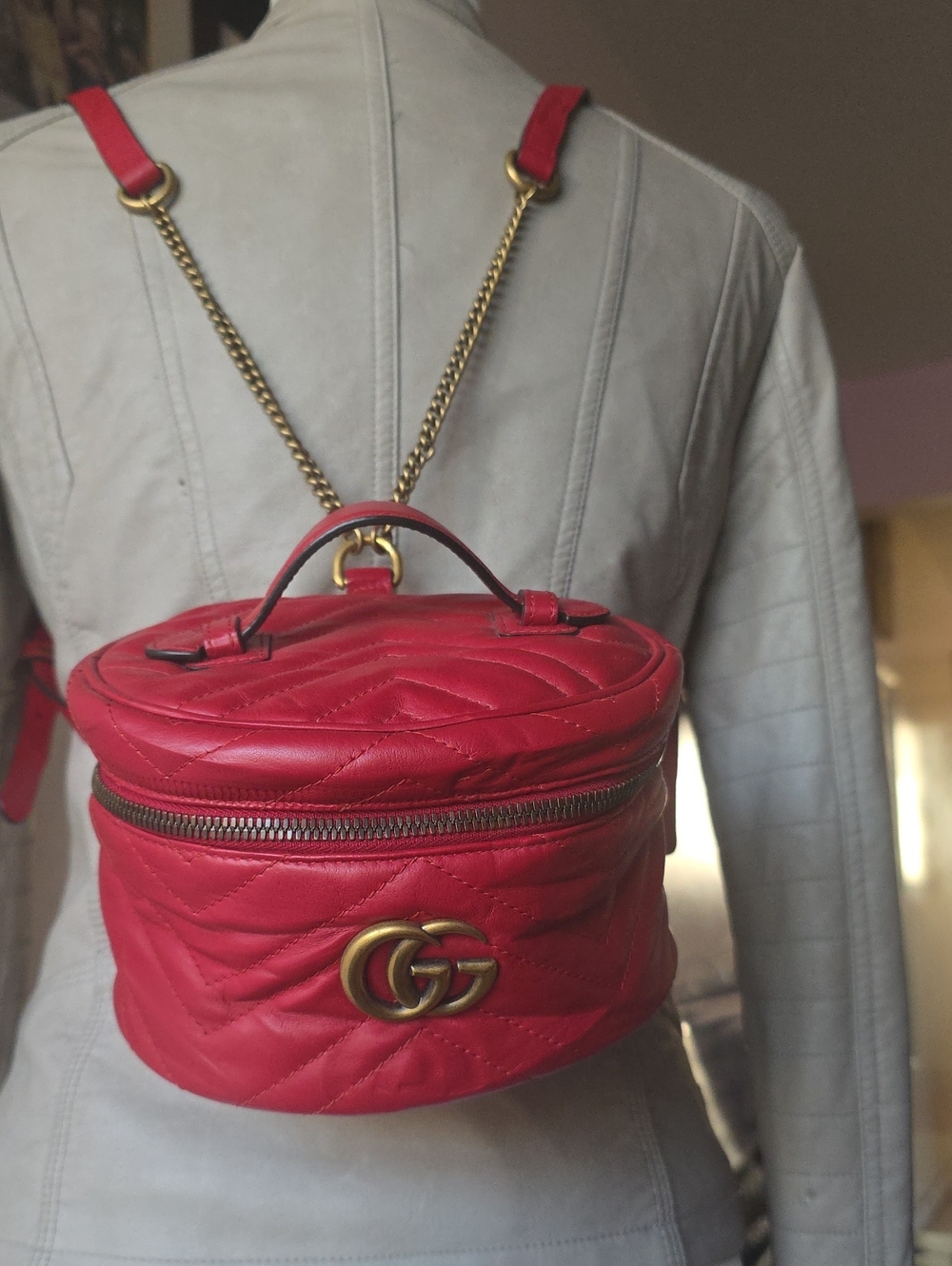 Gucci Red Quilted Leather Vanity Crossbody Bag with Gold GG